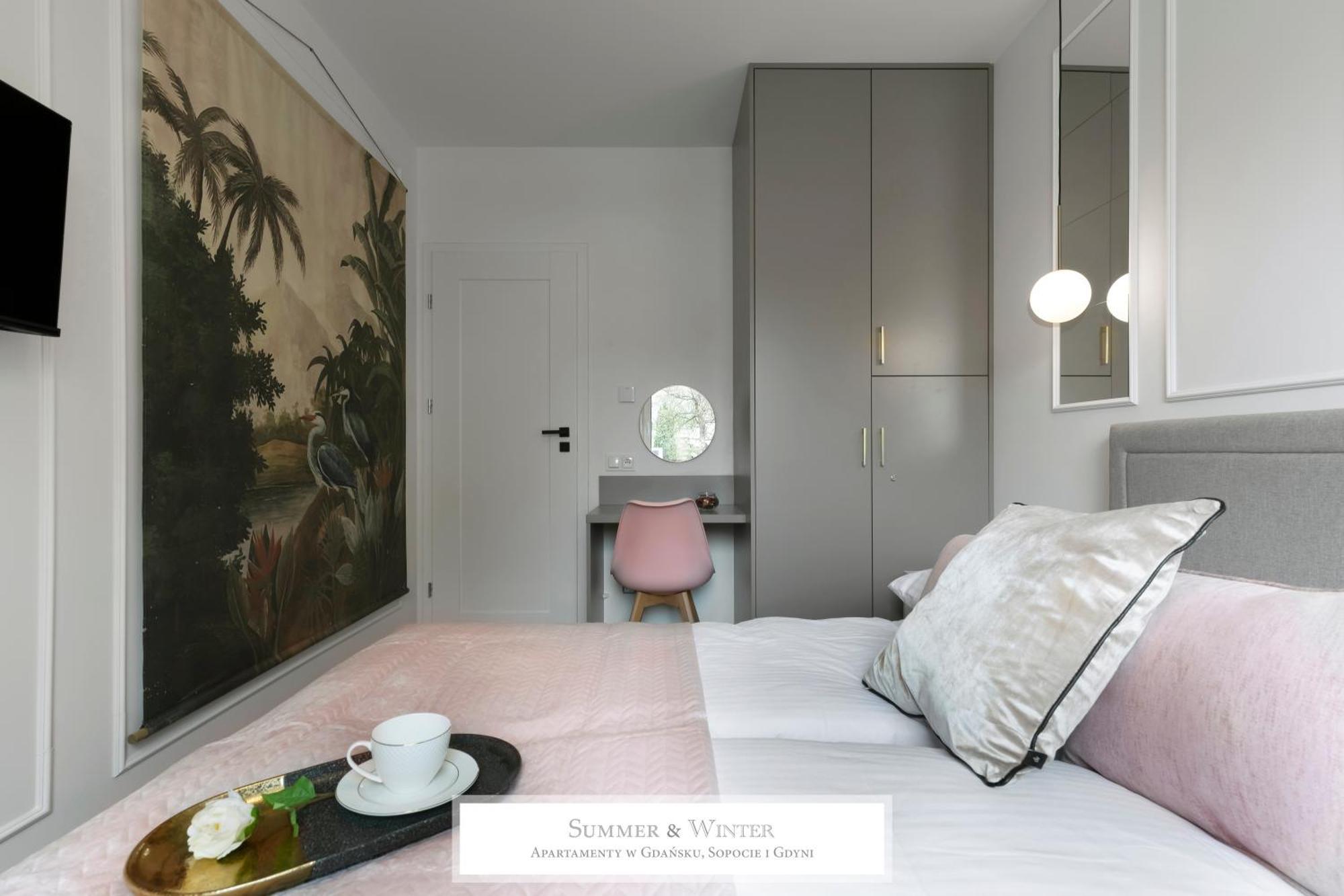4 Stars, New Luxury Butterfly & Bike Apartments, Gdynia Orlowo, 15 Wyposazonych Mieszkan, Z Sypialnia, Winda I Platnym Parkingiem, Wysoki Standard Summerwinter, Blisko Molo Orlowo, Drog Rowerowych, Stadniny I Golf Park Kültér fotó